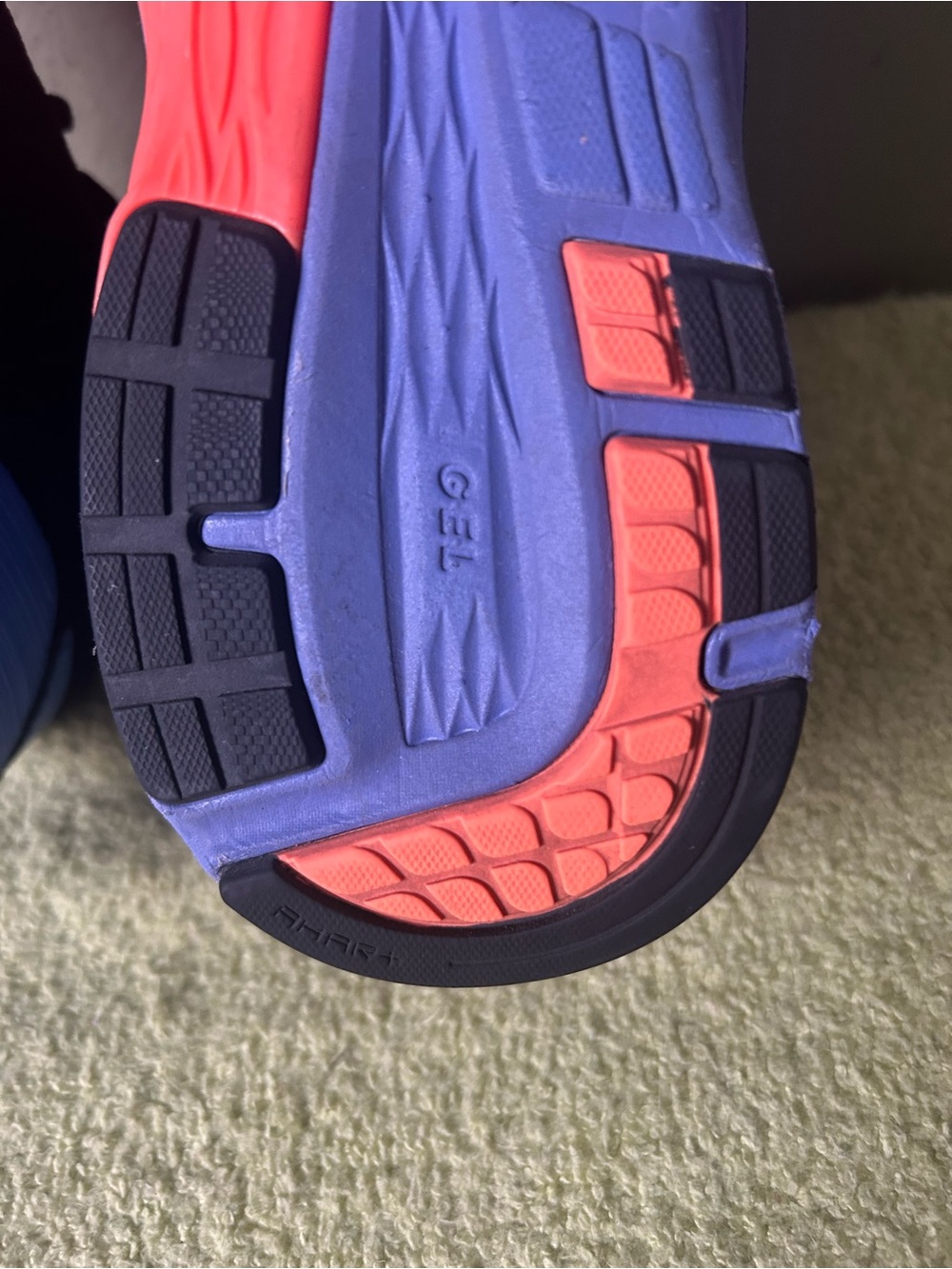 Asics Dyna Flyte2 Women’s Black Running Shoes with Pink-to-Purple-to-Blu - Picture 10 of 12
